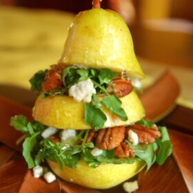 Easy Pear Blue Cheese Salad Recipe