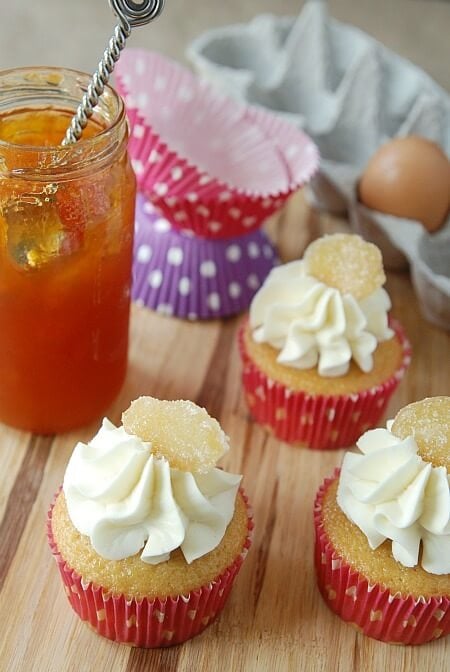 ginger peach cupcakes