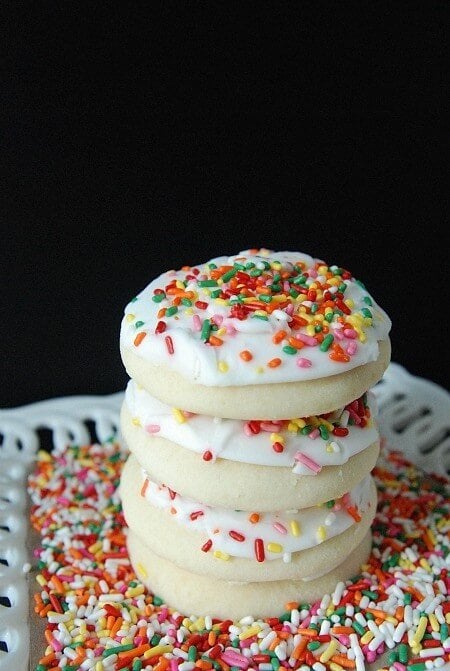 Soft Sugar Cookies Recipe Easy Soft Sugar Cookies With Icing