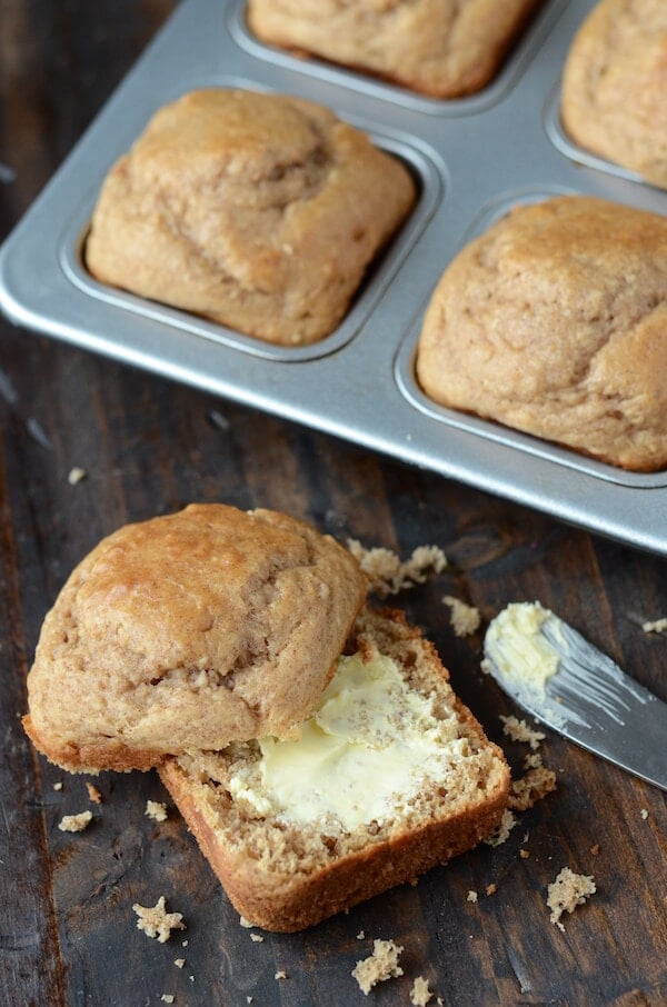 Apple Cinnamon Snack Cake recipe via www.thenovicechefblog.com