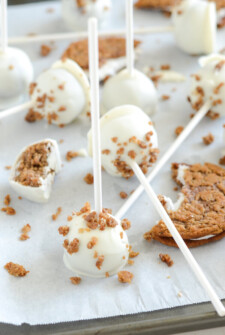 Oatmeal Cream Pie Cake Pops with pieces of oatmeal cream pies