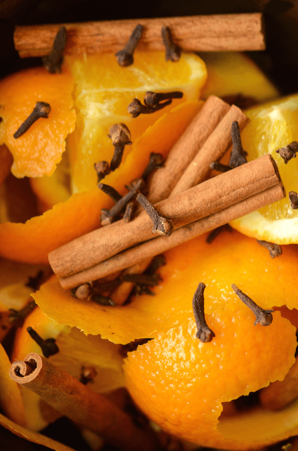 Fall (Cinnamon Orange) Potpourri in your slow cooker! Makes your house smell like Fall! 