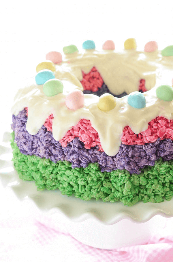 Easter Rice Krispie Cake! Festive easy no-bake dessert for #Easter!