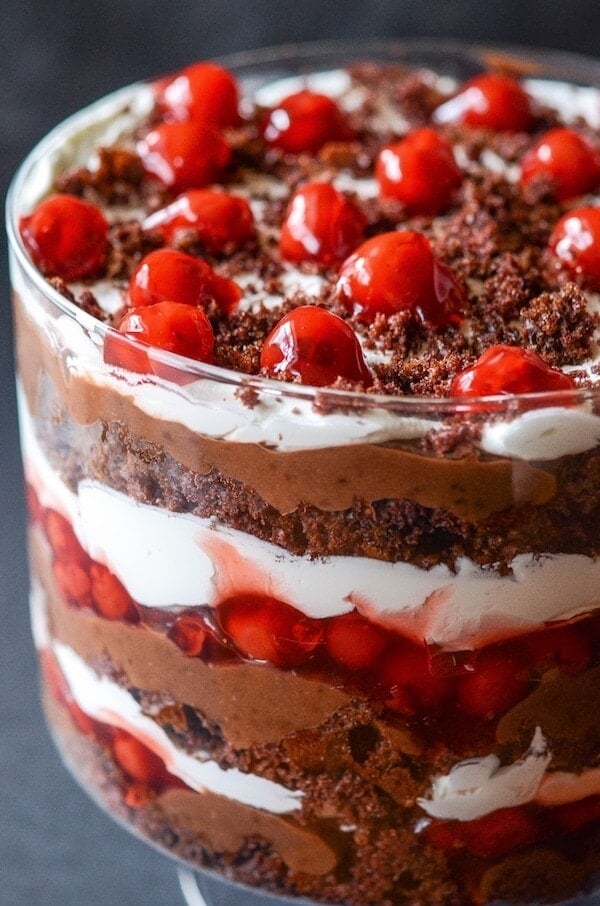 Black Forest Trifle - layers of chocolate cake, chocolate pudding, whipped cream and cherry filling! 