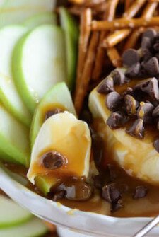 Warm Caramel Apple Dip! Only 4 ingredients to make this delicious sweet dip that will remind you of a chocolate caramel apple.