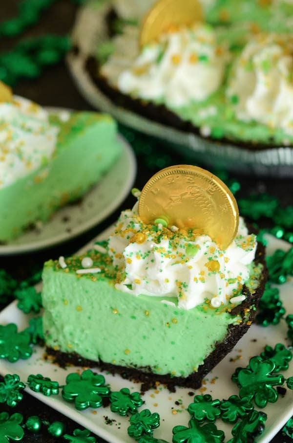 No Bake Shamrock Freezer Pie! Just a few ingredients to make this delicious mint pie for St. Patricks Day!