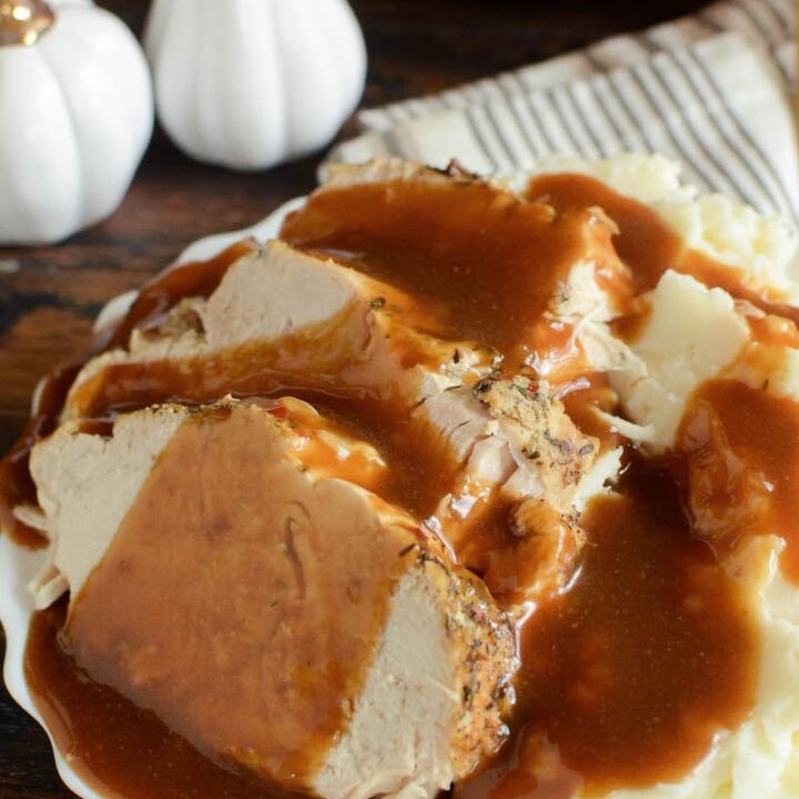 Instant Pot Turkey and Gravy: don't wait for Thanksgiving, make a super moist, one-pot turkey and gravy dinner in your instant pot with only 10 minutes of work!