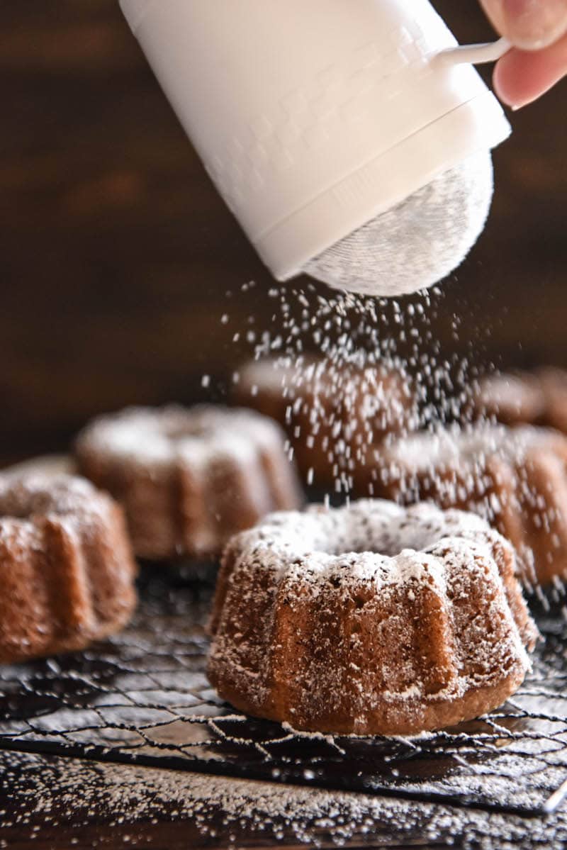 Mini Pumpkin Bundt Cakes - Walking On Sunshine Recipes