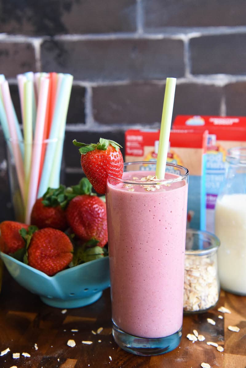 Strawberry Banana Oat Smoothie - Renee Nicole's Kitchen