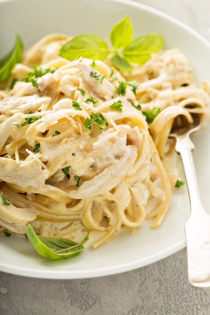 A plate of Instant Pot Chicken Alfredo.