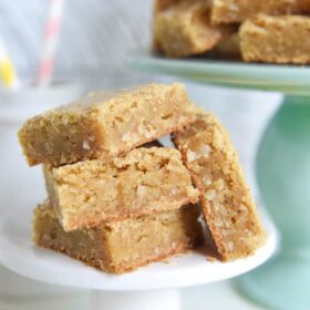 Coconut Blondies: extra chewy blondies loaded with coconut and browned butter!!
