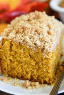 Pumpkin Sour Cream Coffee Cake: an extra moist pumpkin spice cake, topped with a cinnamon crumb topping, makes a perfect Fall breakfast coffee cake or dessert! #Pumpkin #CoffeeCake #Dessert #Cake