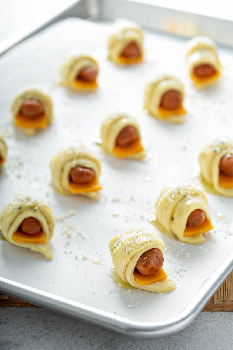 Cheesy Ranch Pigs In A Blanket before going into the oven to bake.