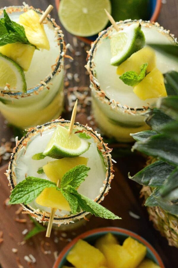 Simple Pineapple Coconut Mojito Recipe