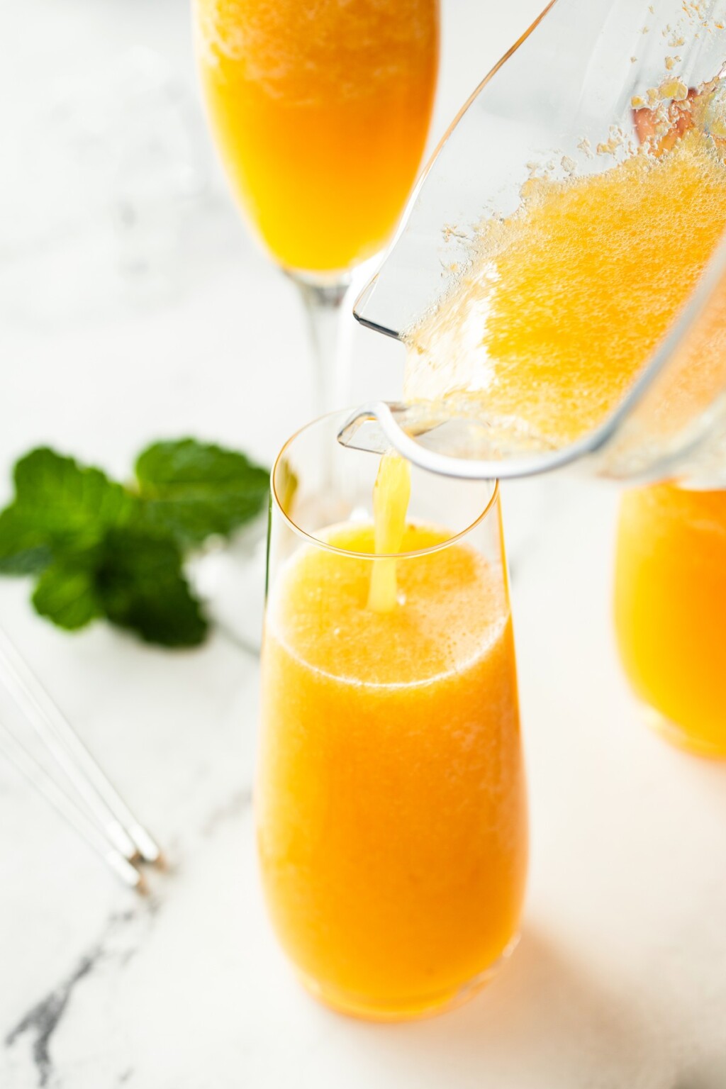 Peach Bellini | The Novice Chef