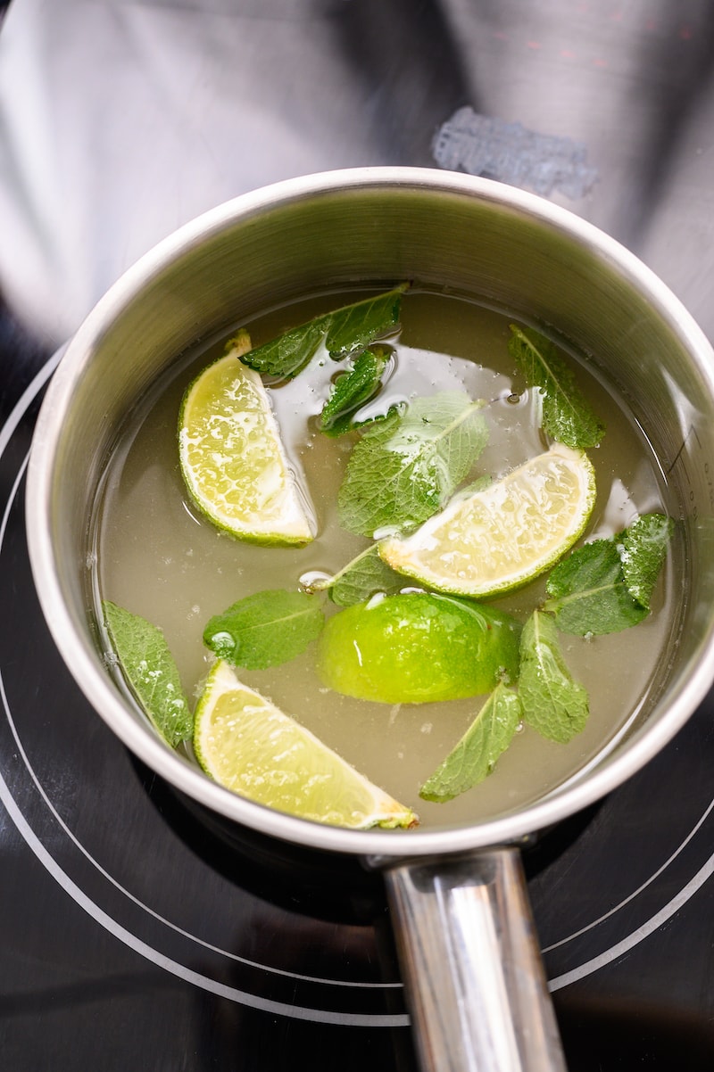 The BEST Mojito Recipe How to Make Mojitos (Single or Pitcher)