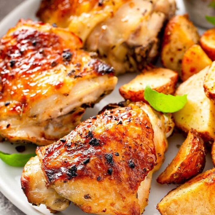 Easy Oven Baked Chicken Breasts Or Thighs The Novice Chef