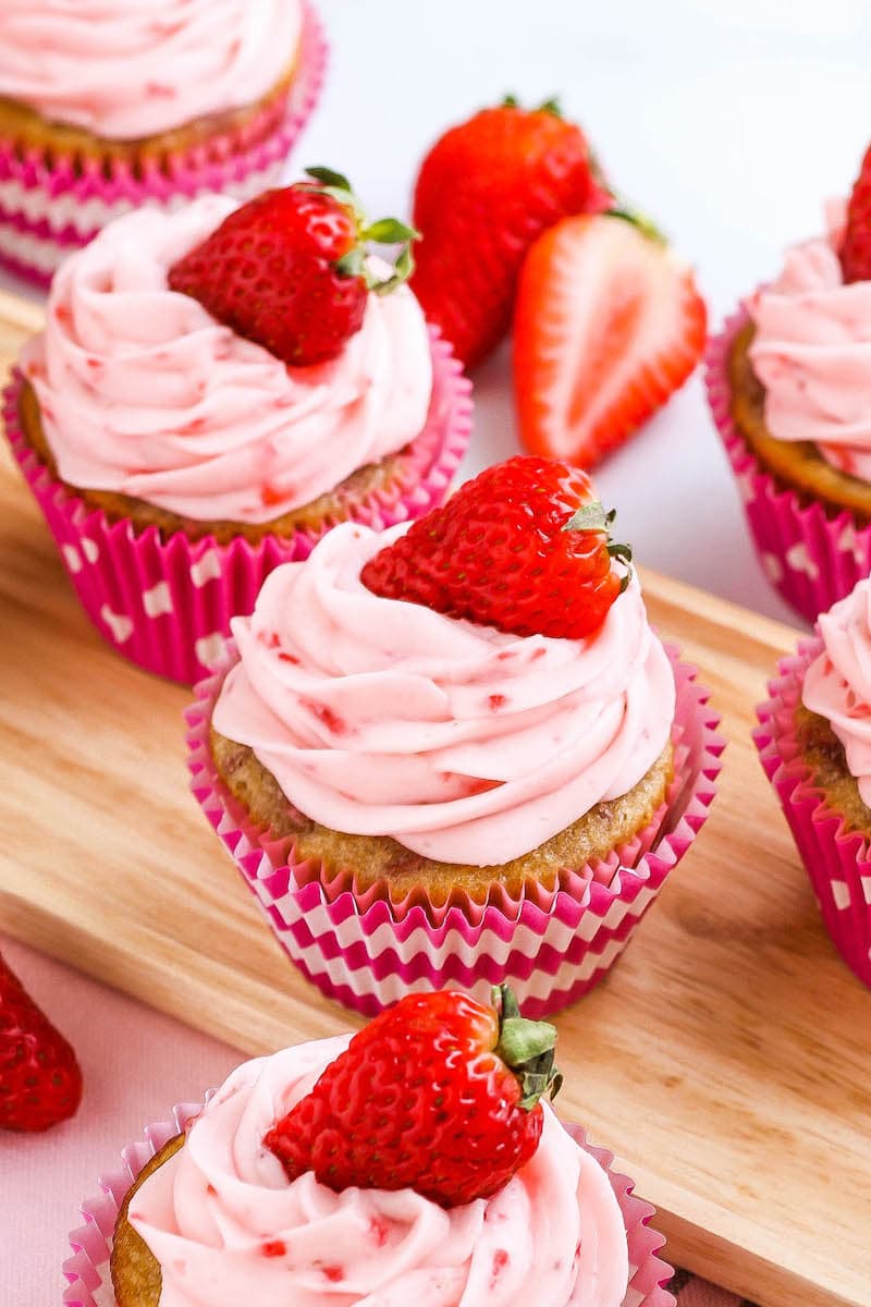 strawberry cupcake recipe from scratch