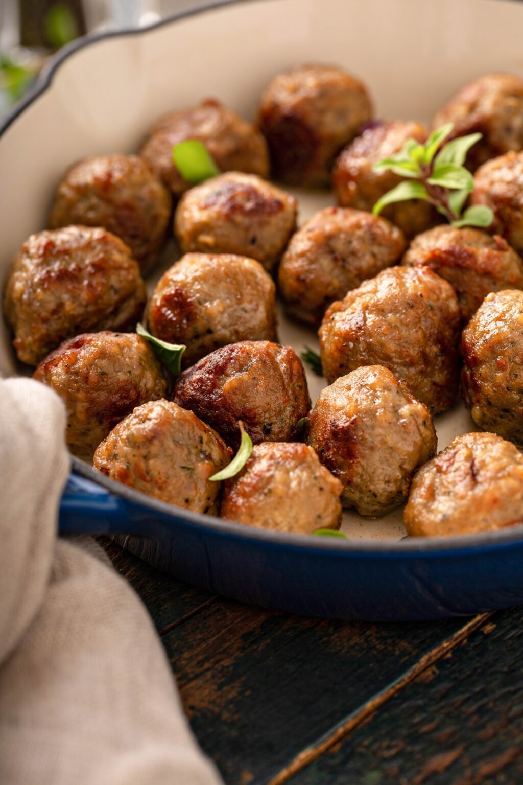 Easy Swedish Meatballs With Creamy Sauce The Novice Chef