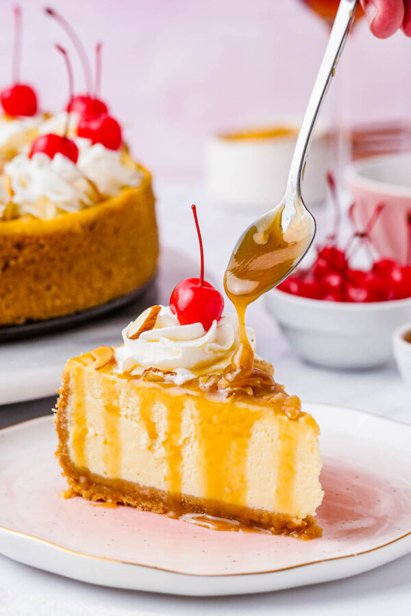 Almond Amaretto Cheesecake Recipe | The Novice Chef