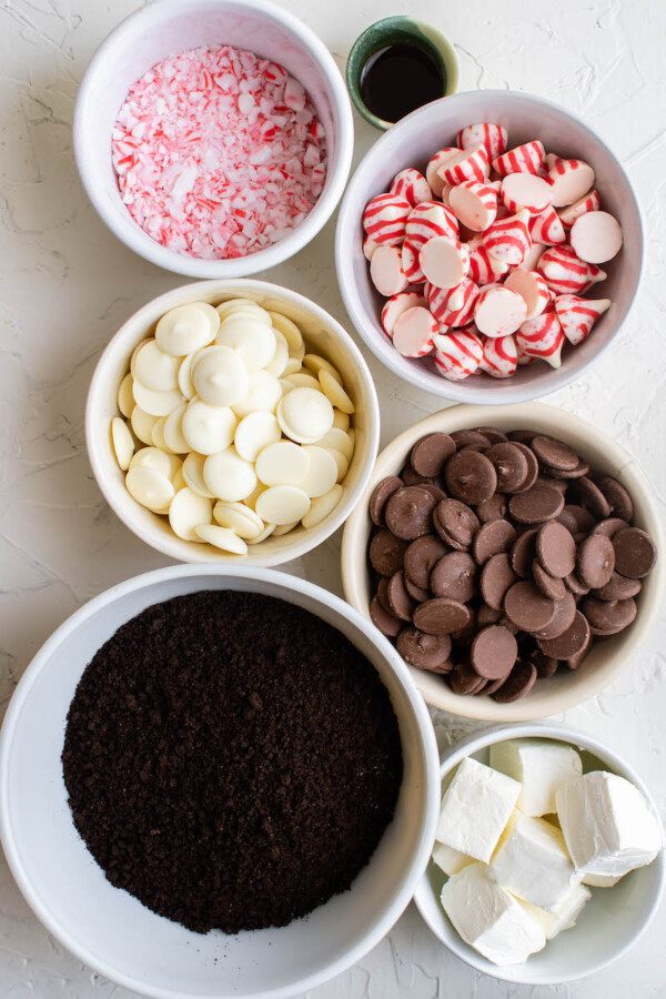 Peppermint Oreo Truffle Balls | Easy No Bake Christmas Cookies