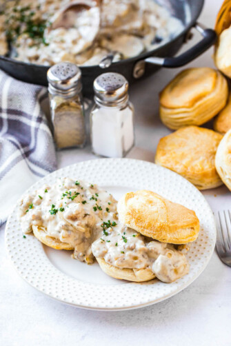 Homemade Sausage Gravy Recipe | Perfect with Buttermilk Biscuits!