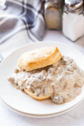 Homemade Sausage Gravy Recipe | Perfect with Buttermilk Biscuits!