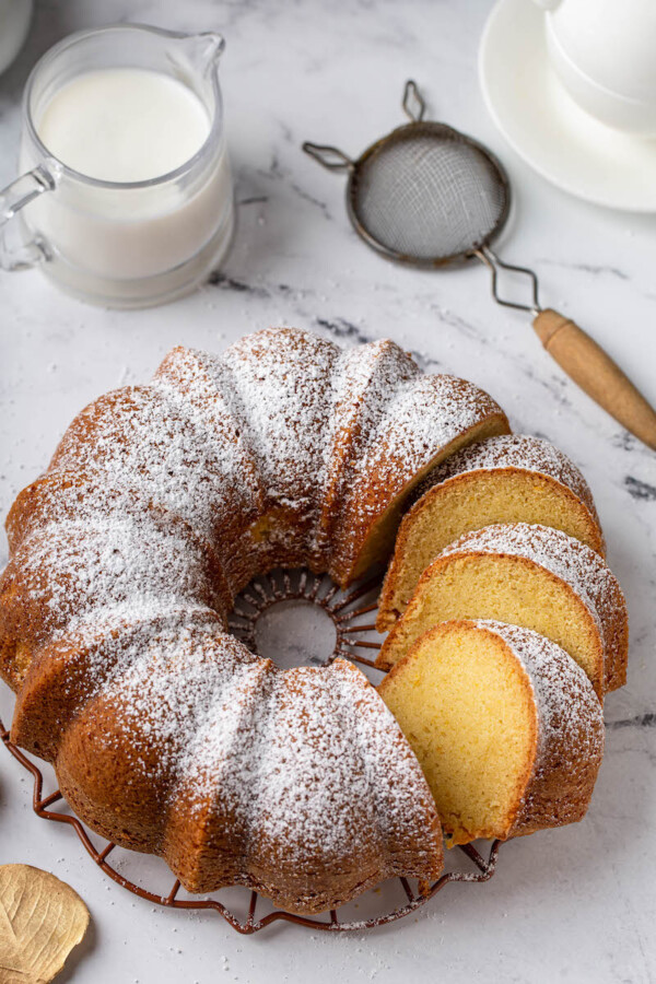 A bundt cake is sliced into even pieces.