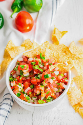 Homemade Pico De Gallo | Easy Mexican Salsa Recipe