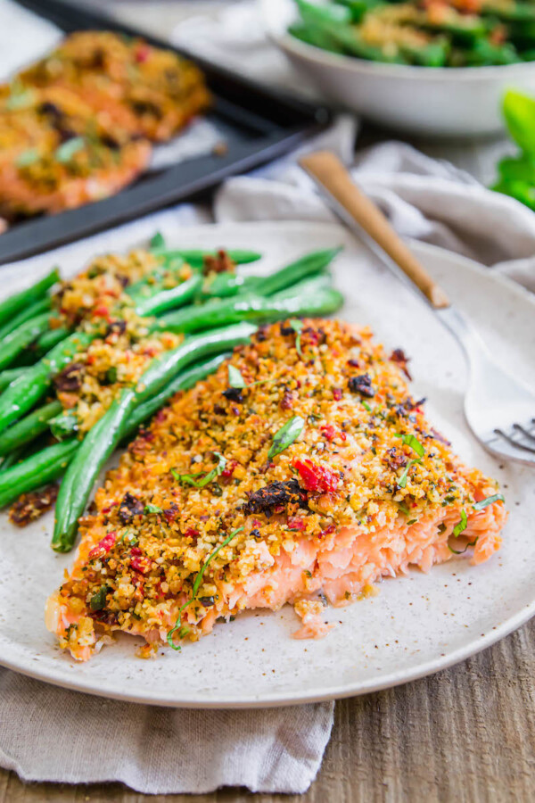 Sun-Dried Tomato Parmesan Crusted Salmon | Healthy Baked Salmon