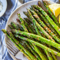 Plate of air fryer asparagus.