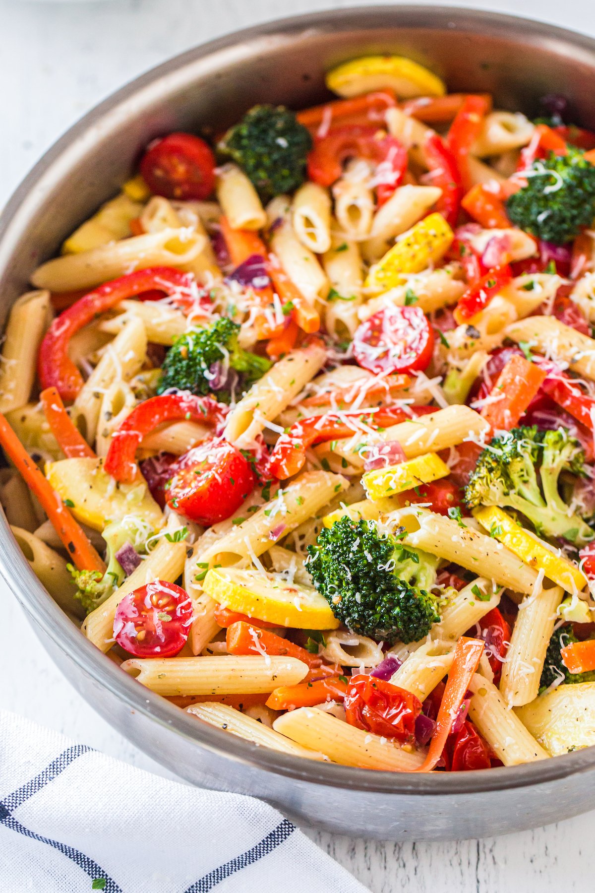 Pot of pasta and vegetables.