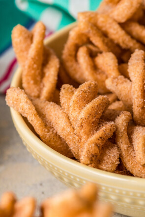 Taco Bell Copycat Cinnamon Twists | The Novice Chef