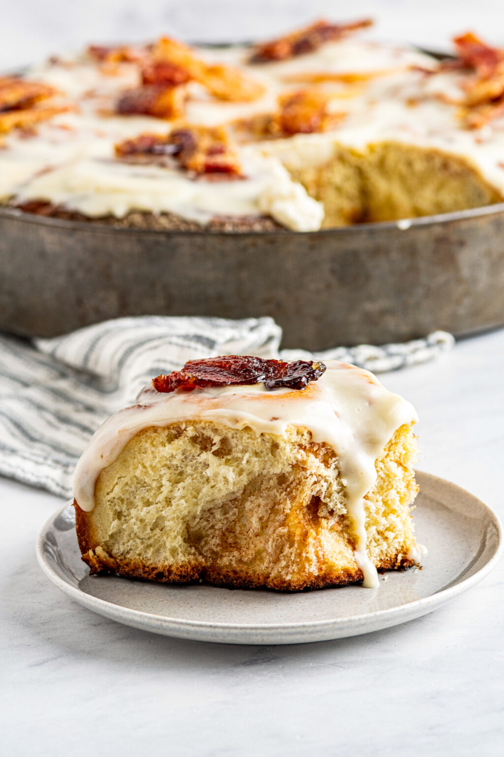 Candied Bacon Cinnamon Rolls The Novice Chef