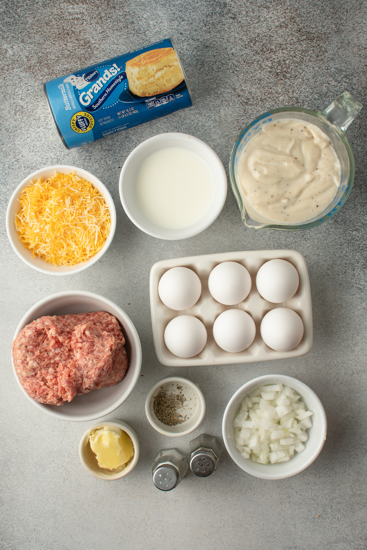 Ingredients for biscuits and gravy casserole.