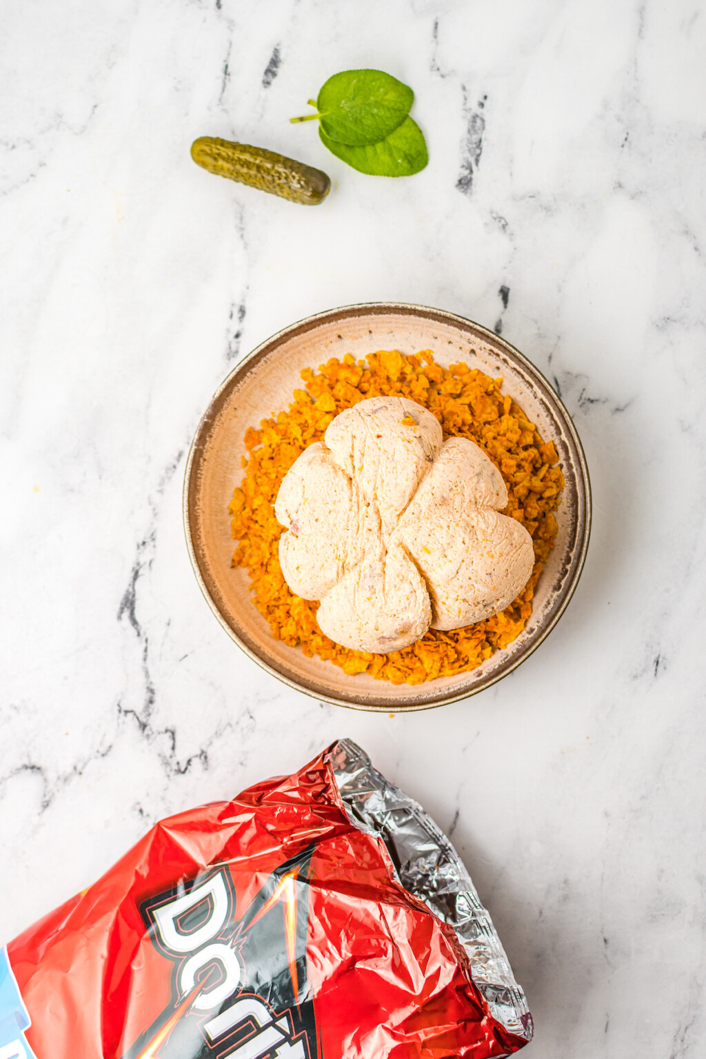 Easy Pumpkin Cheese Ball Appetizer 