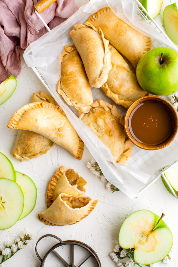 Baked Cinnamon Apple Empanadas The Novice Chef