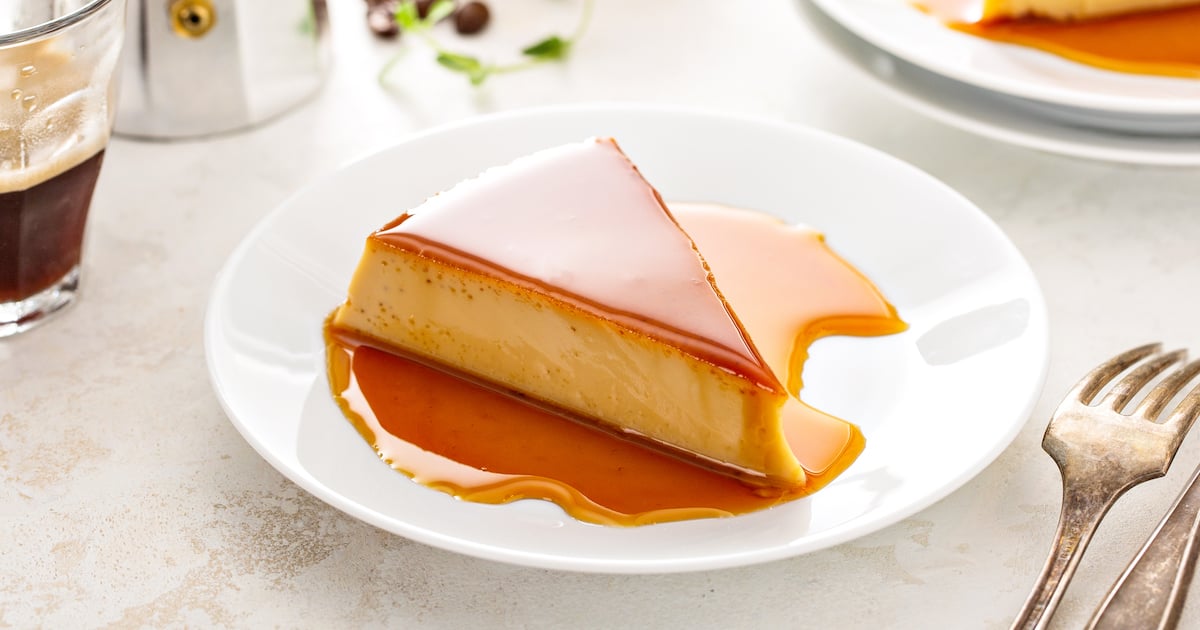 Easy Coffee Flan (Pudim de Café) - Easy and Delish