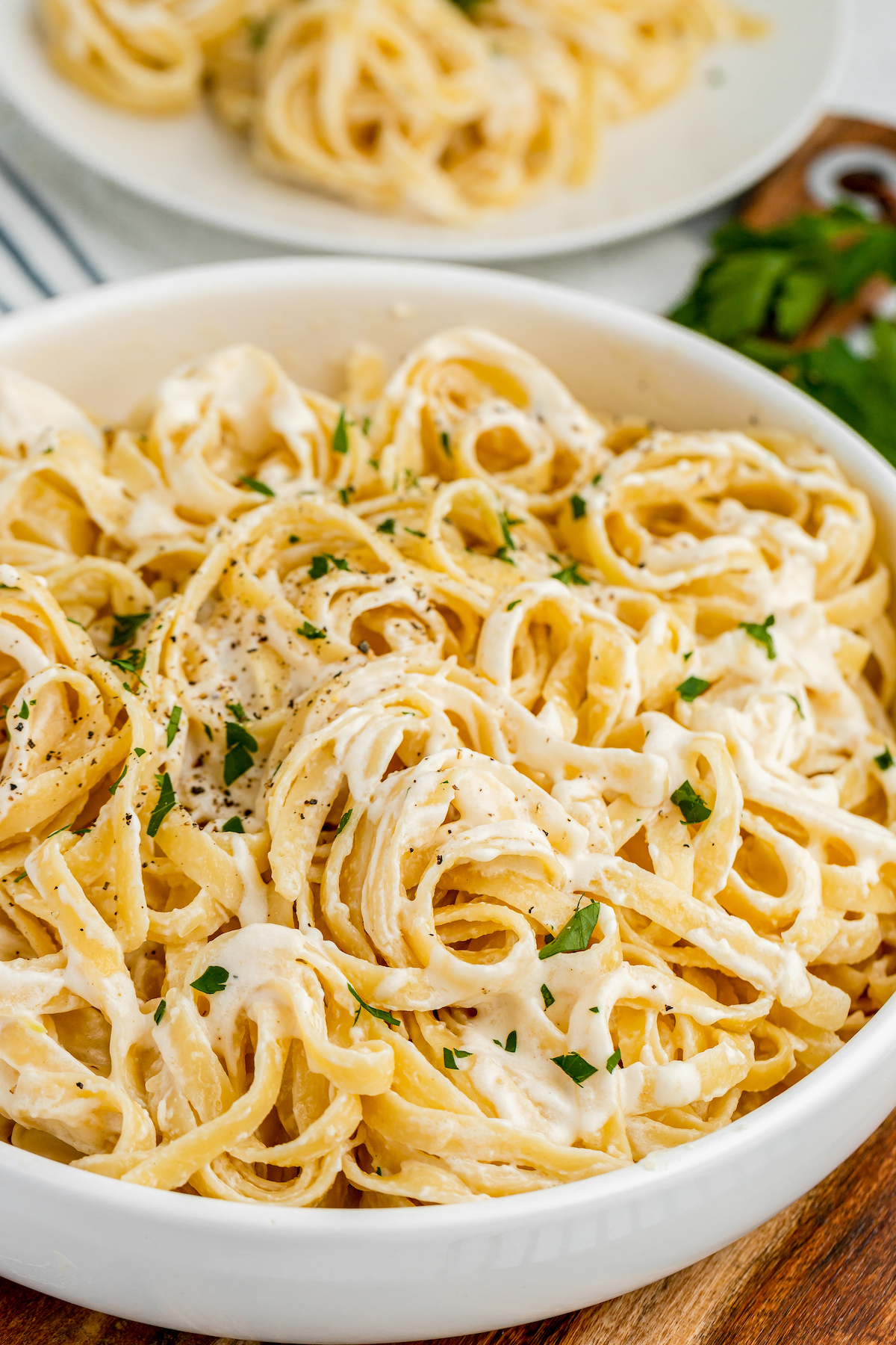 BEST Fettuccine Alfredo with Cream Cheese | The Novice Chef