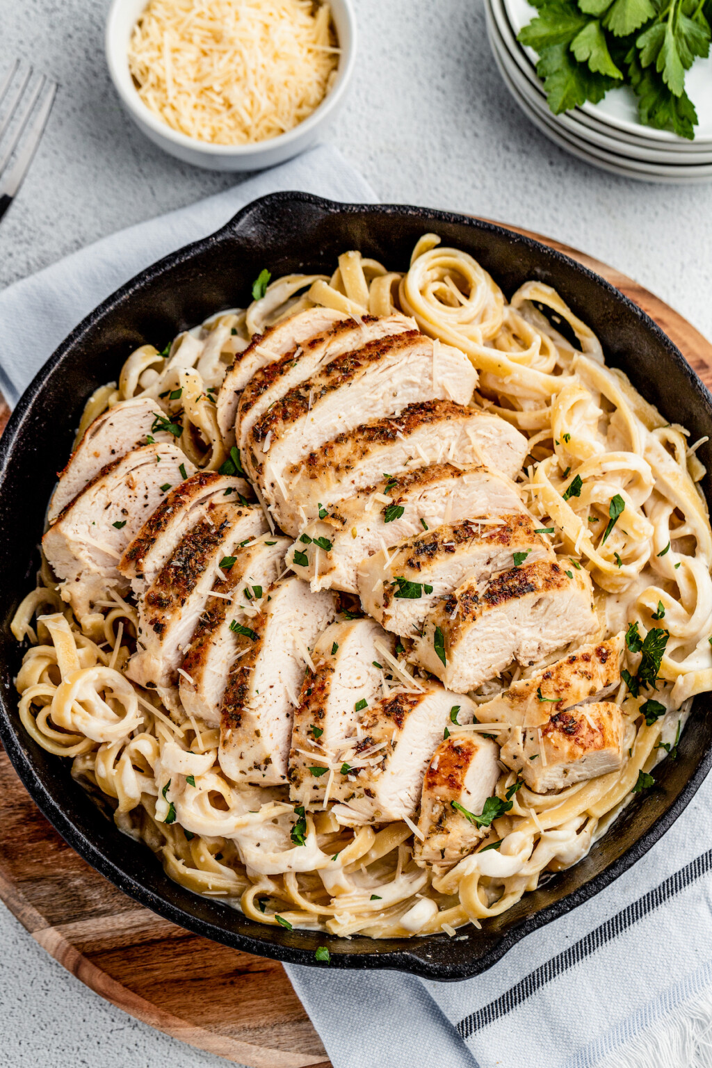 Classic Chicken Alfredo Recipe The Novice Chef