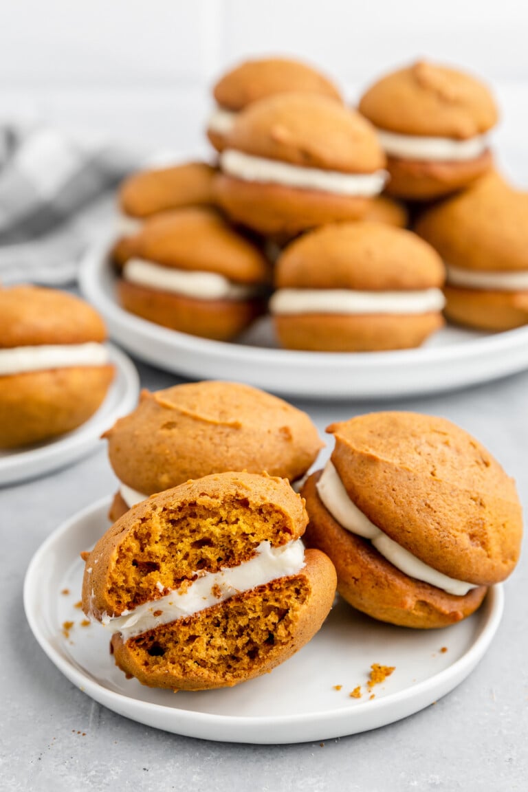 Pumpkin Whoopie Pies Recipe