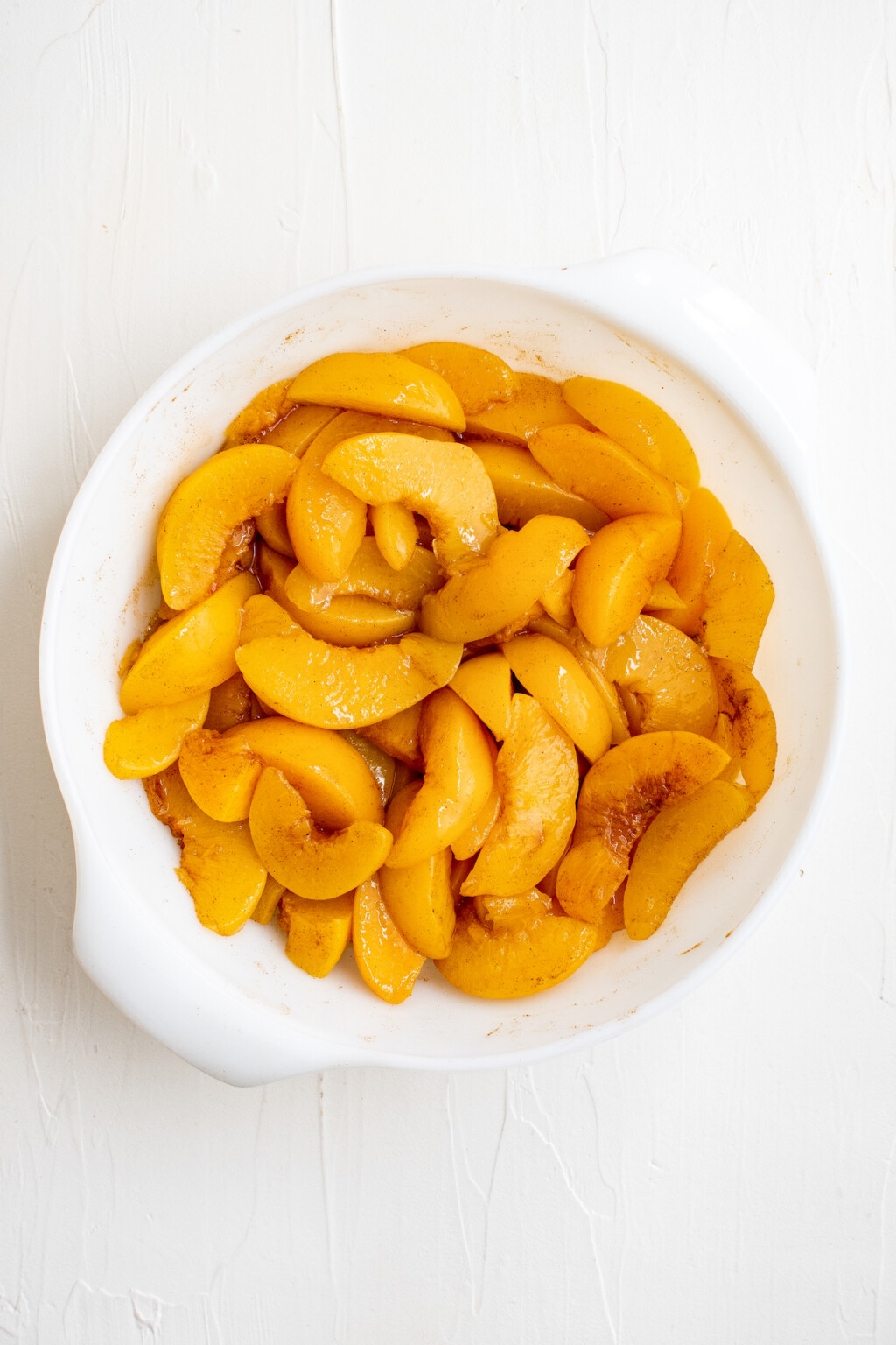 Easy Peach Dump Cake Recipe The Novice Chef