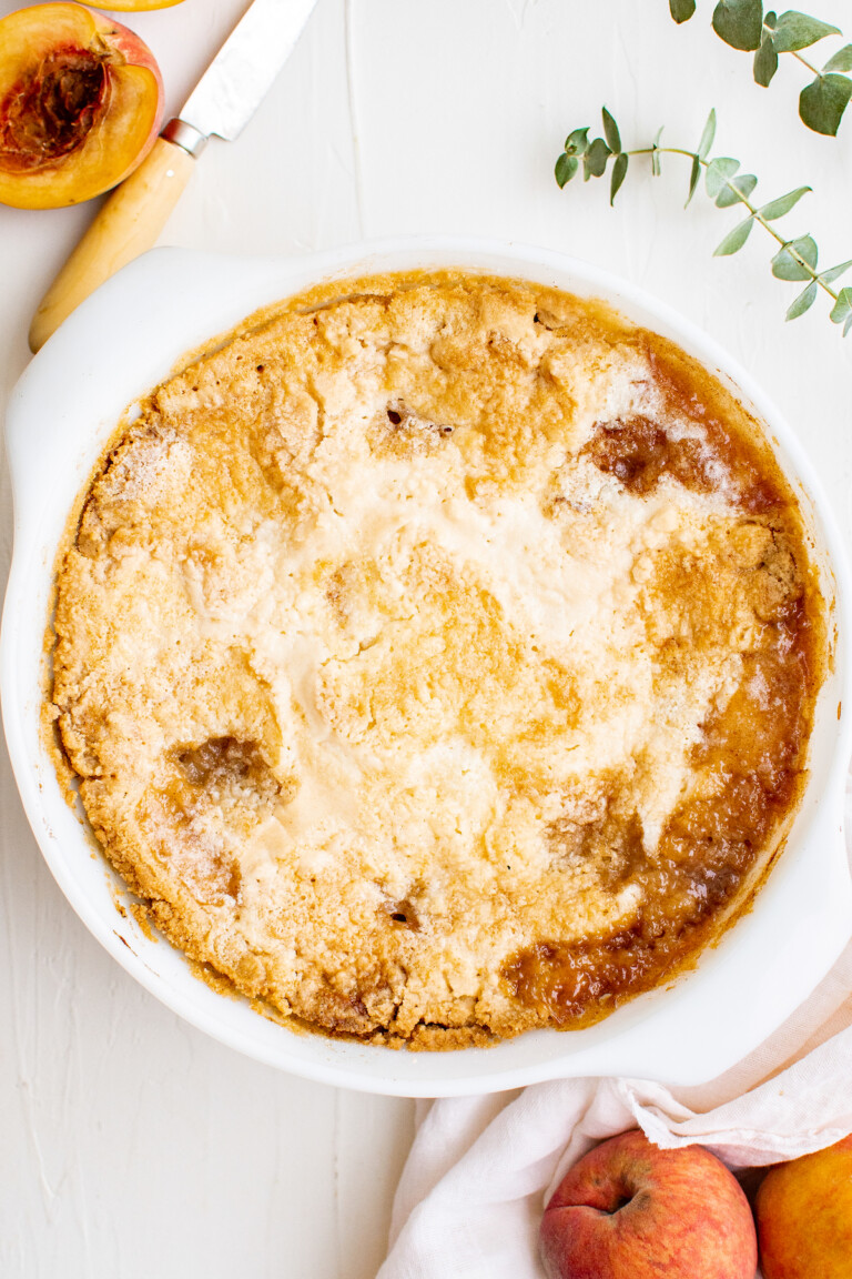Easy Peach Dump Cake Recipe The Novice Chef