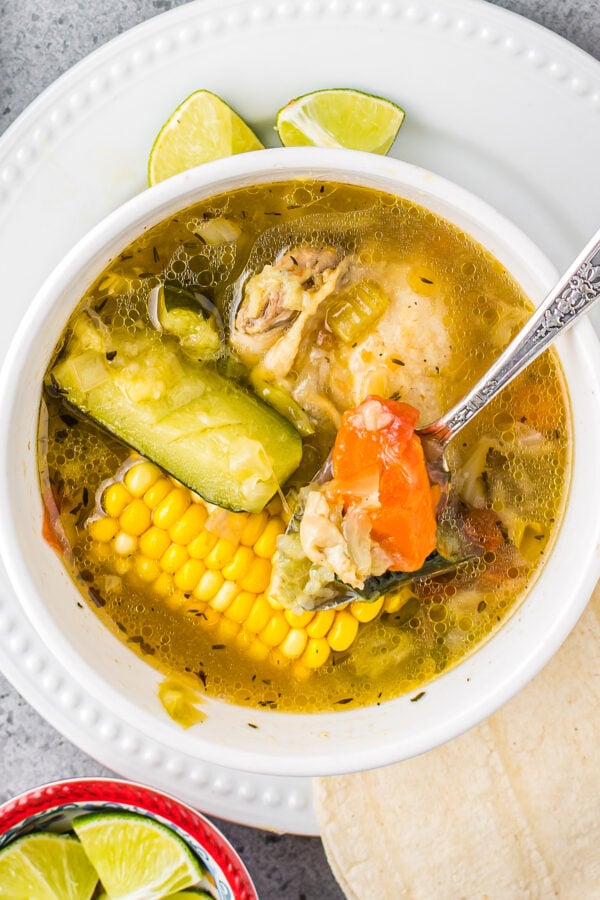 Caldo de Pollo