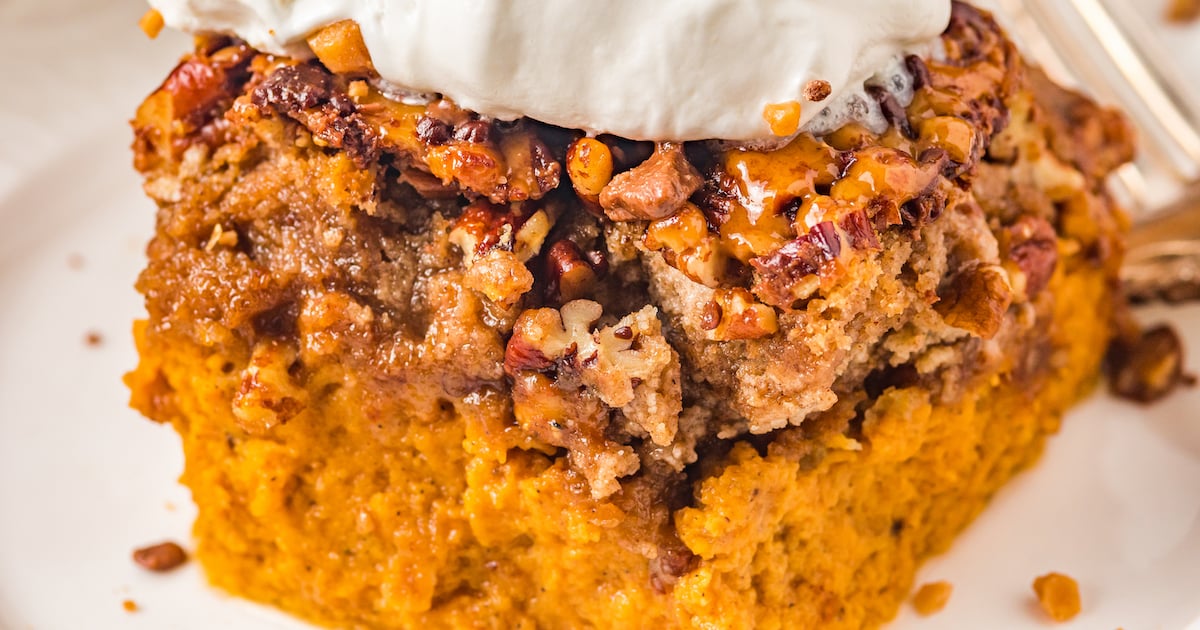 Best Pumpkin Dump Cake Recipe With Toffee-Pecan Topping