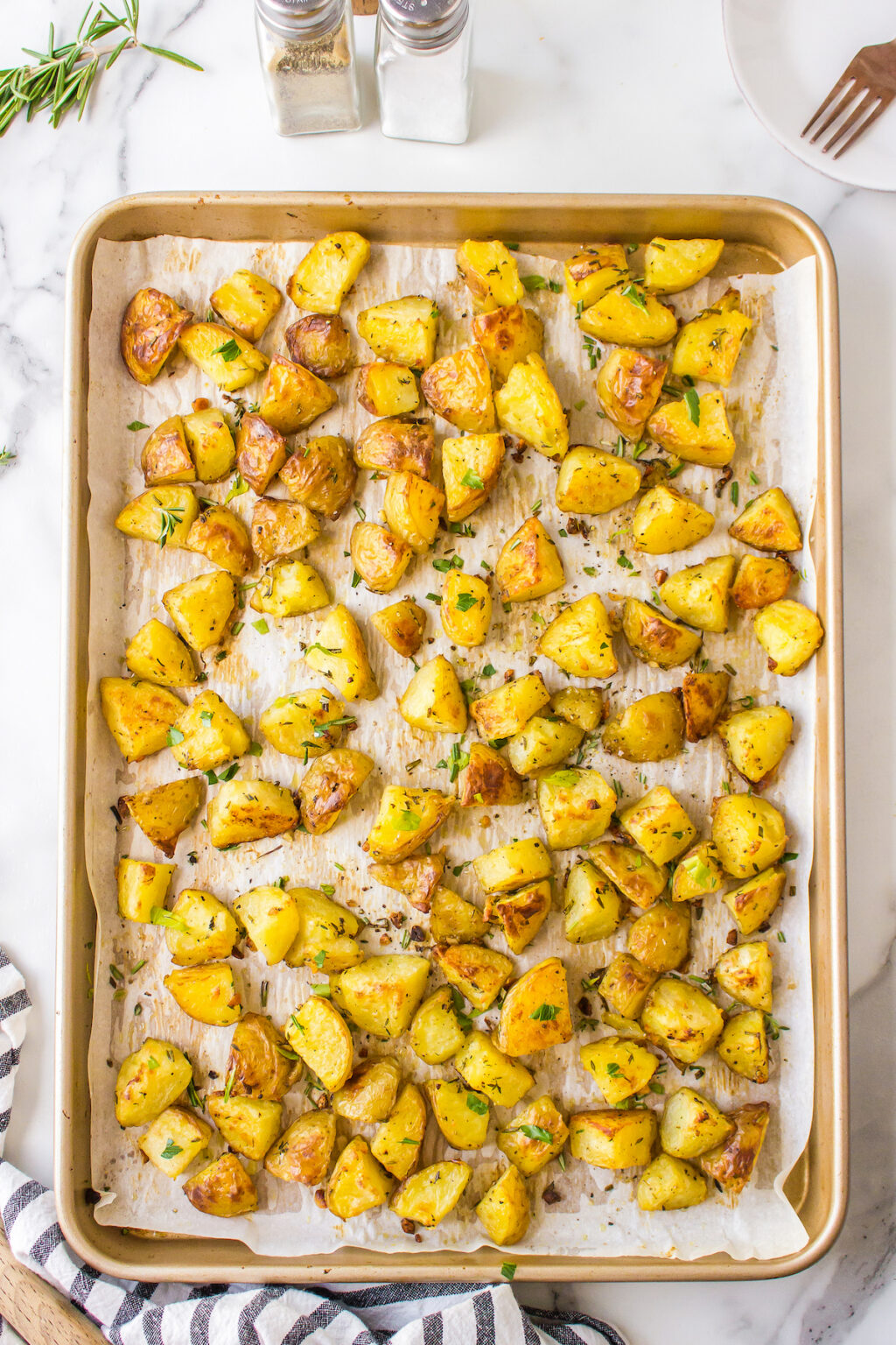 Herb Roasted Potatoes | The Novice Chef