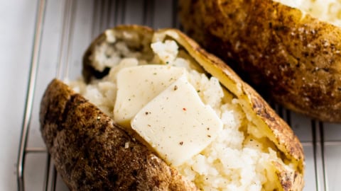 Microwave-Baked-Potato-1-