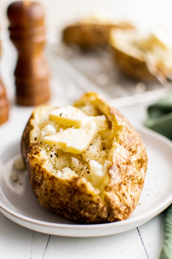 Microwave Baked Potato | The Novice Chef