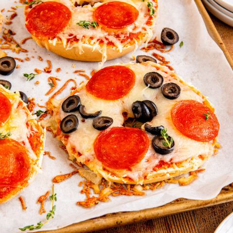 Quick Pizza Bagels | The Novice Chef