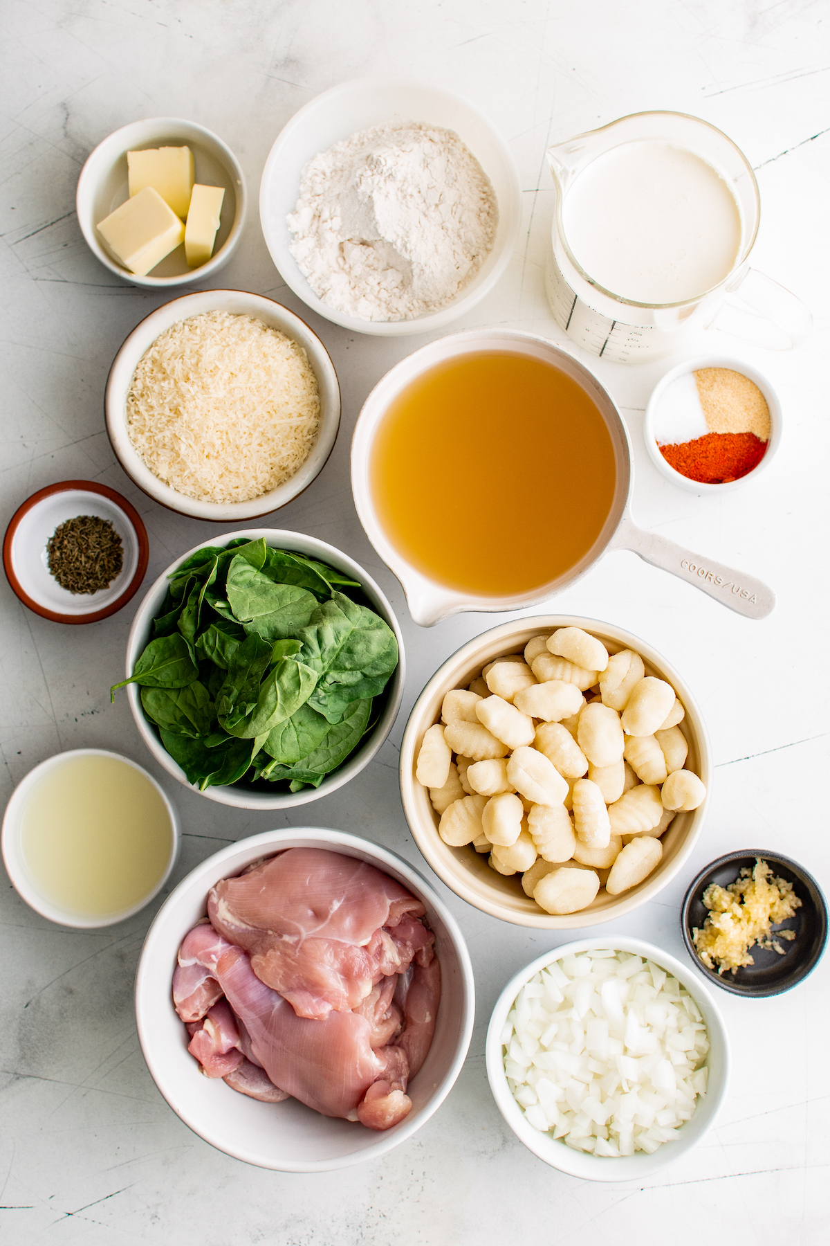 Ingredients for chicken and gnocchi pasta.